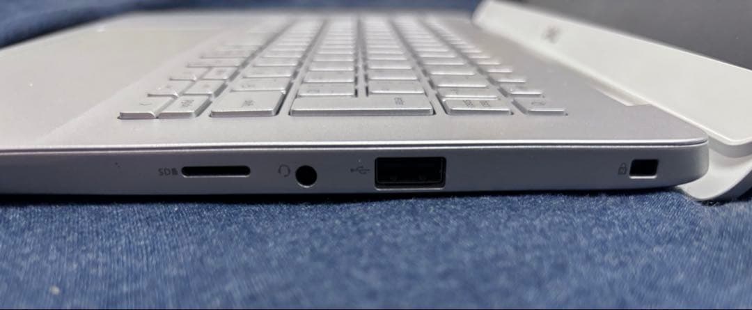 DELL Core i5 14インチ ノートPC