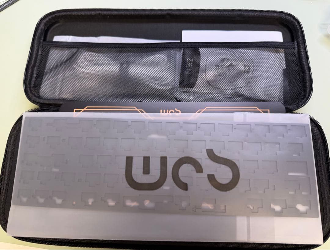 キーボード WOBKEY ZEN 65 Ultra white-gold