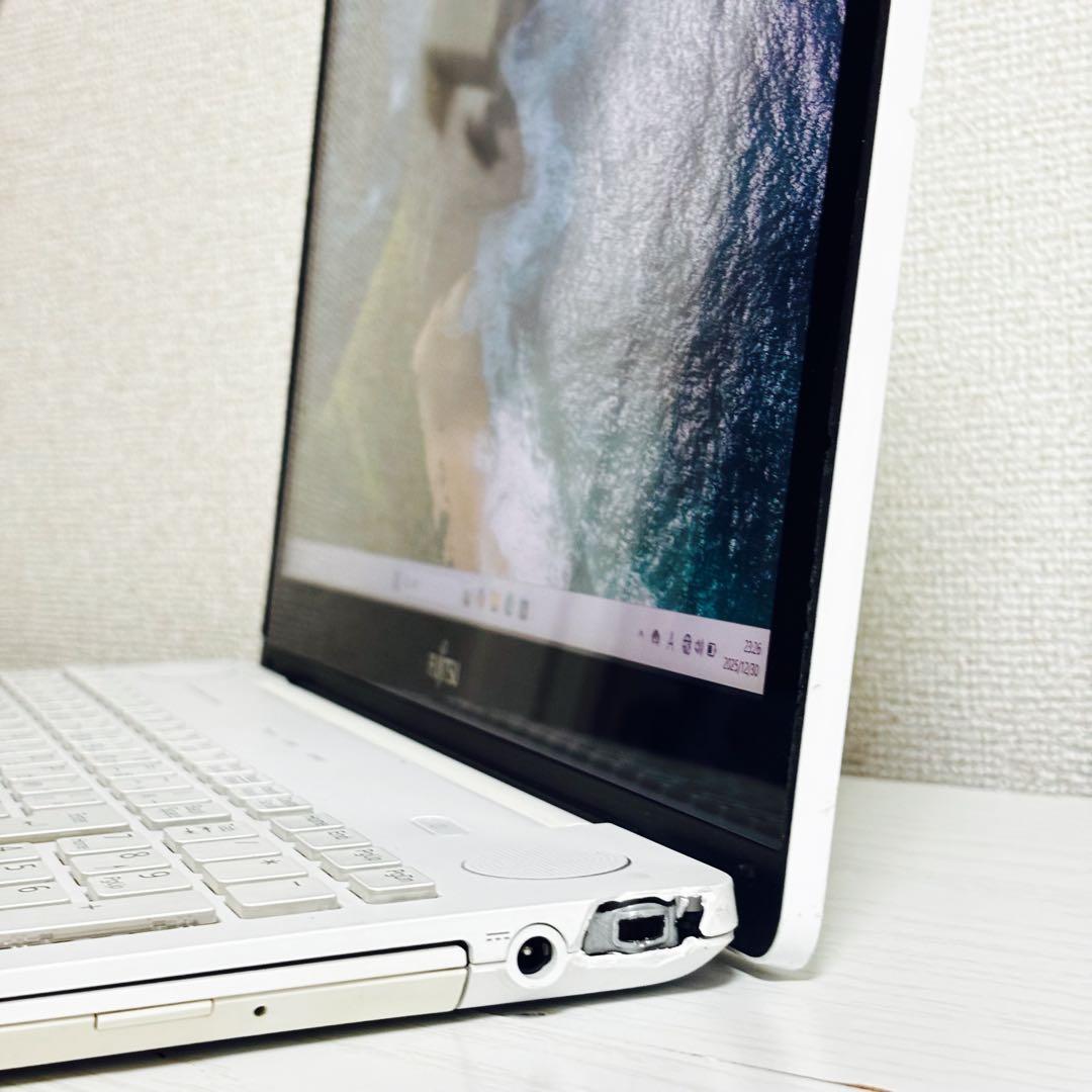 6世代 Core i7 16GB Windows11 Officeノートパソコン