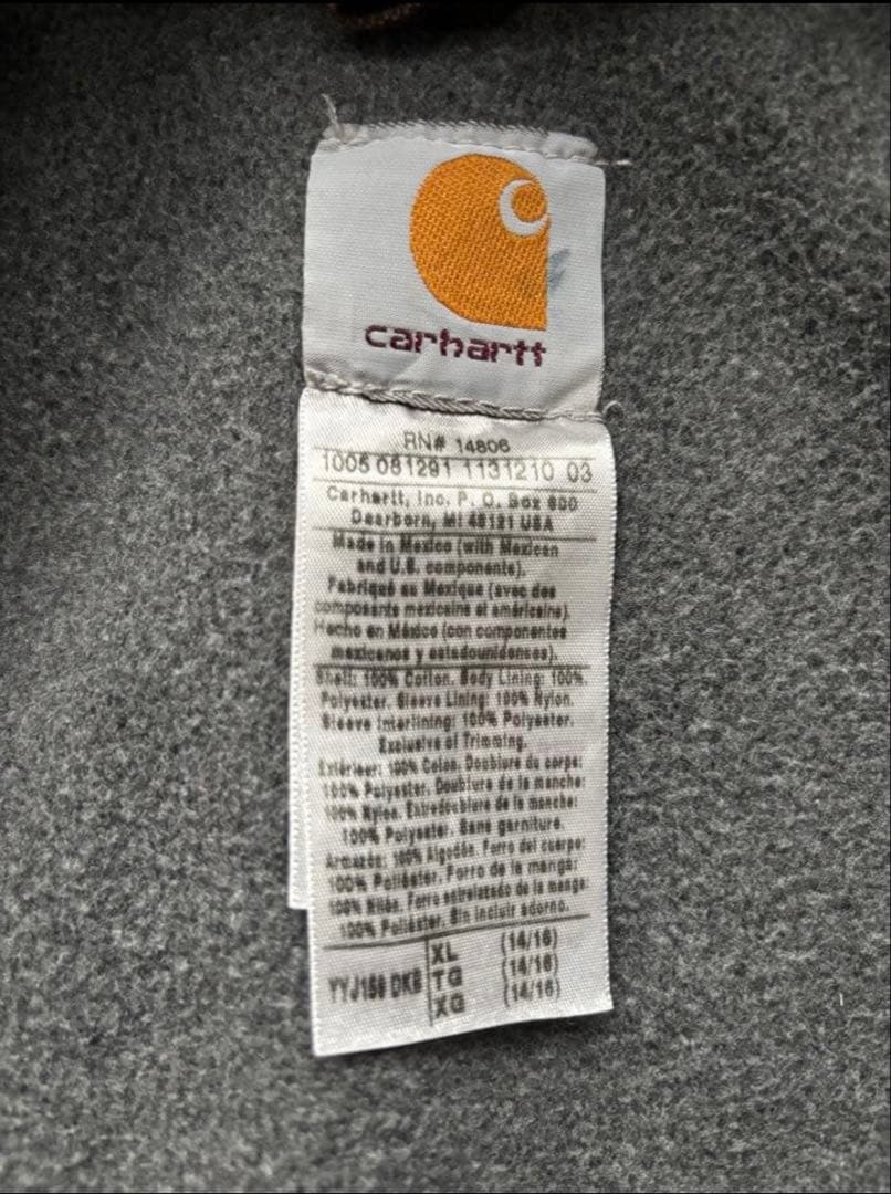 カーハート　アクティブジャケット　ブラウン　フェード　サイズ感◎