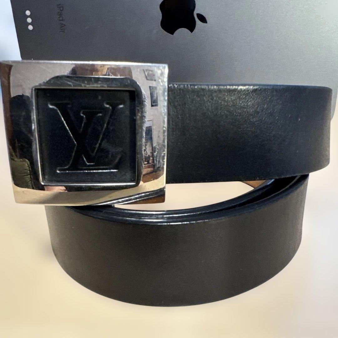 Louis Vuitton ブラックレザーベルト２本