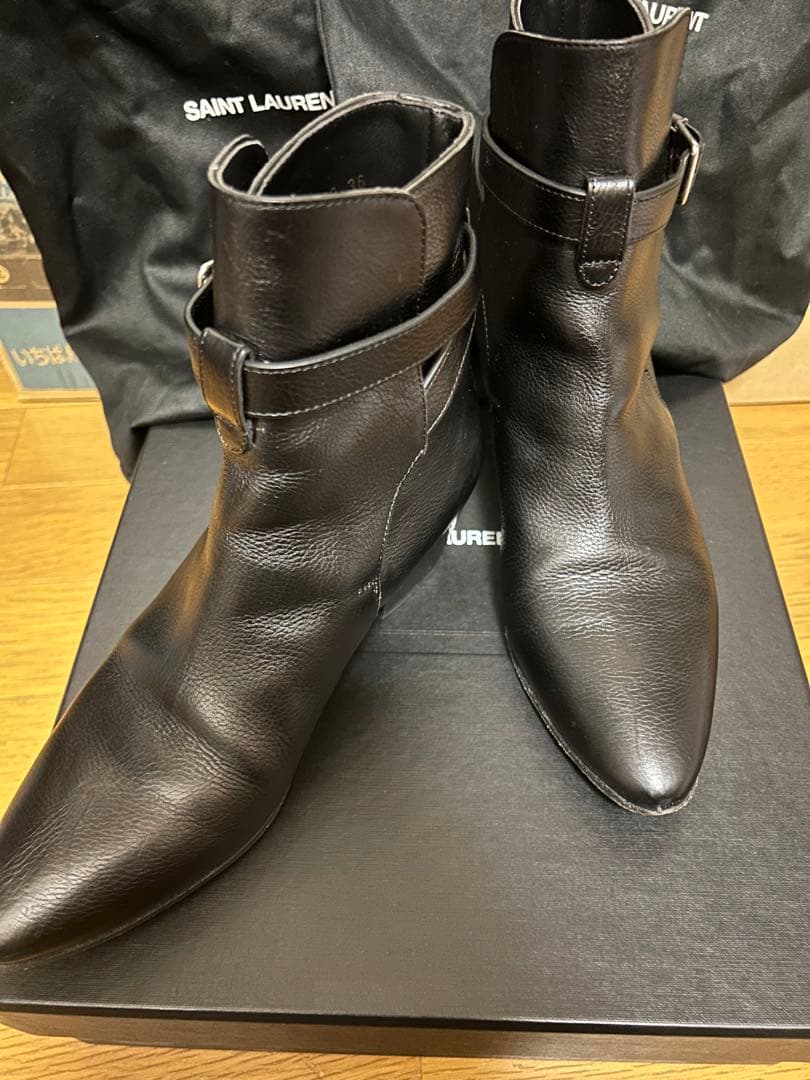 SAINT LAURENT ブラック アンクルブーツ