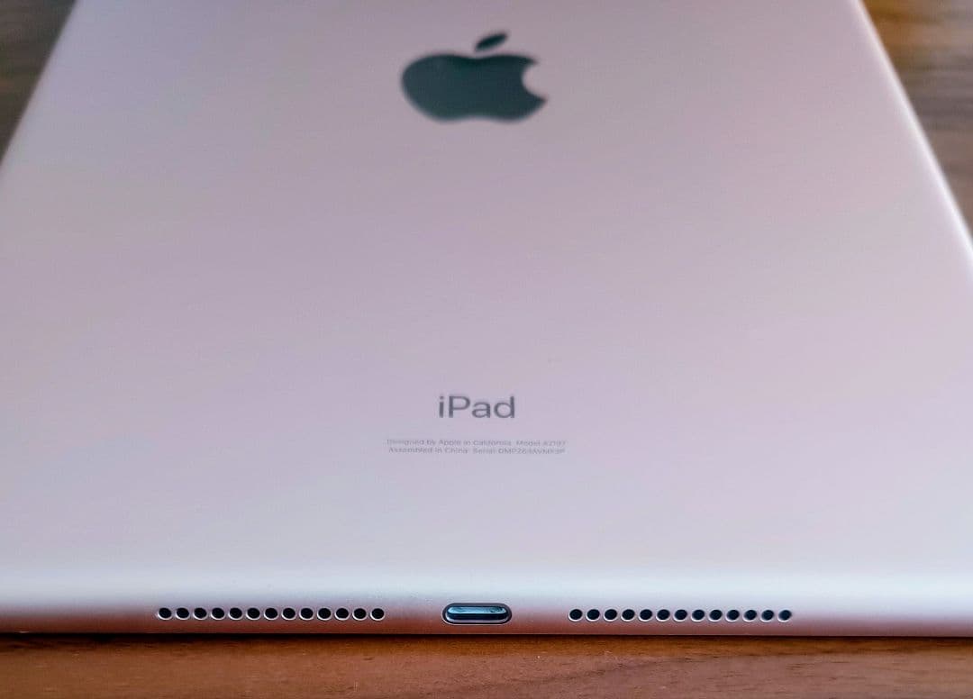 Apple iPad 第6世代ピンク 本体