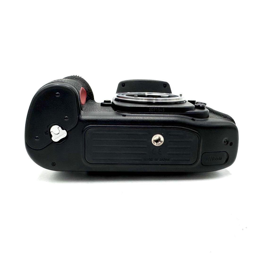 ❁完動品❁ニコン Nikon F100 フィルム 一眼レフ ボディ F5ジュニア