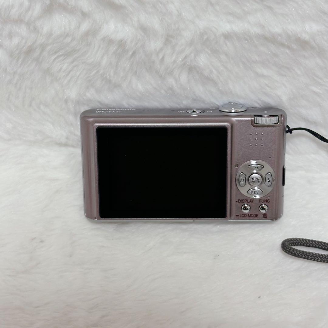 【外観極美品】 LUMIX DMC-FX30コンパクトデジタルカメラ