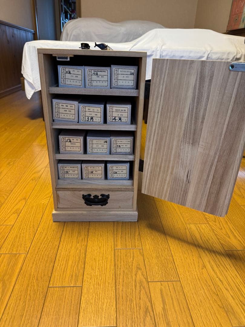 掛け軸タンス 掛け軸12種入り、他付属品