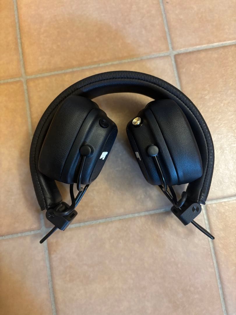 Marshall Vワイヤレスヘッドホン ブラック 正規品 本体