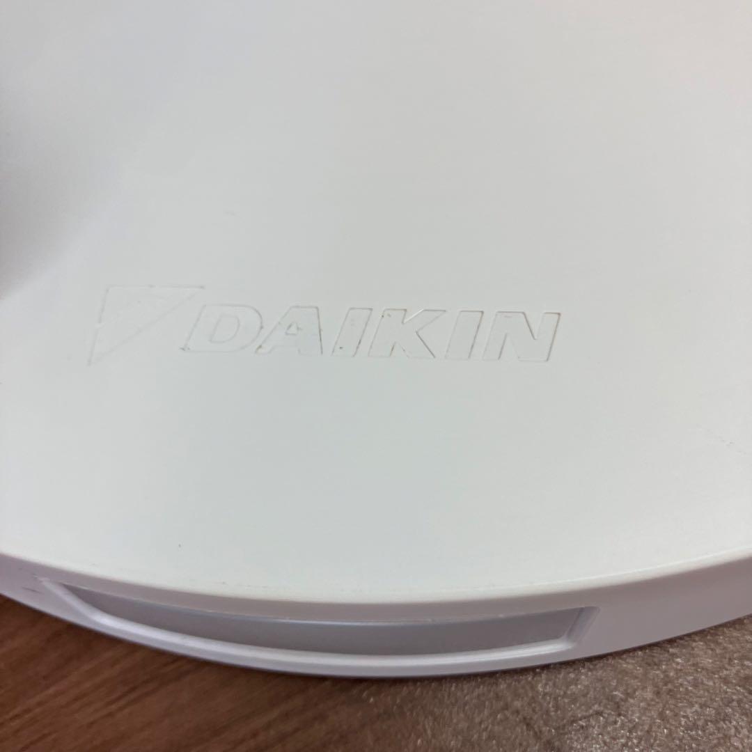【DAIKIN/ダイキン】遠赤外線暖房機　CER11WS-W 2019年製