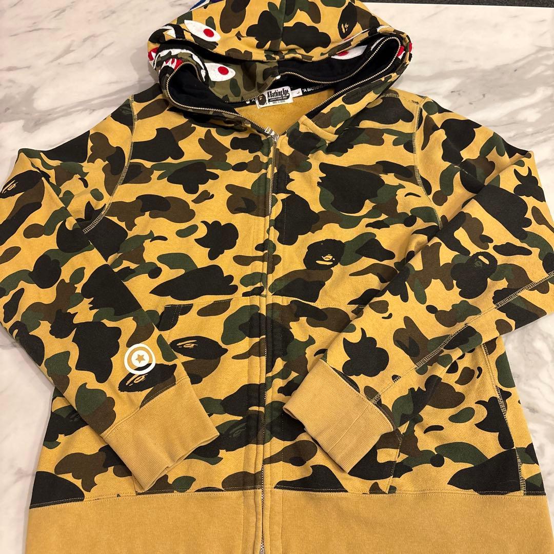 ジャケット・アウター A BATHING APE SHARK FULL ZIP HOODIE