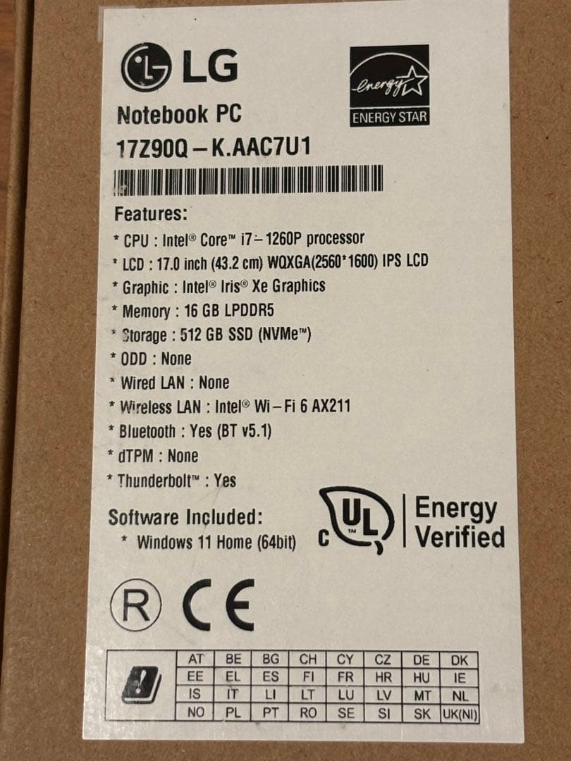 LG gram 17インチで1350グラム。英語キーボード・日本語Win11