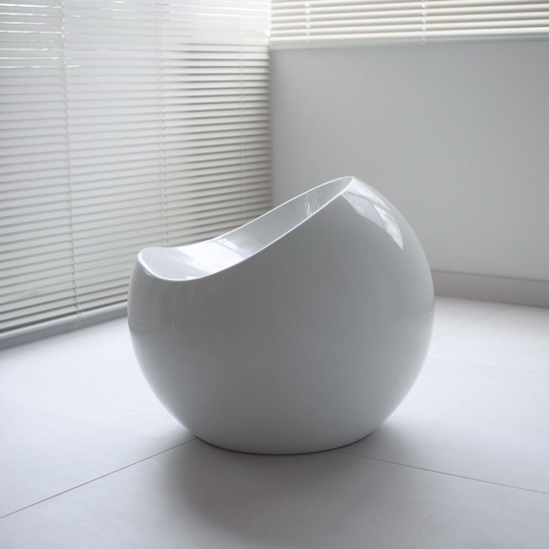 Finn Stone / フィンストーン ボールチェア 白