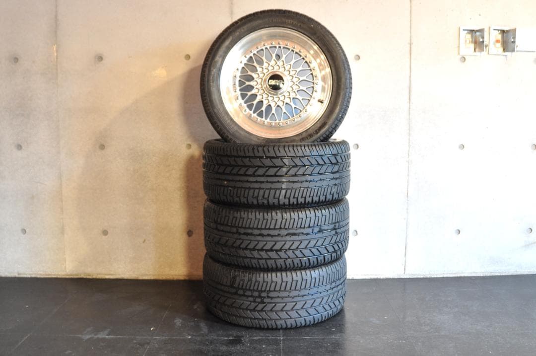 ピレリ255/45 ZR17 ホイール付き夏タイヤ4本セット