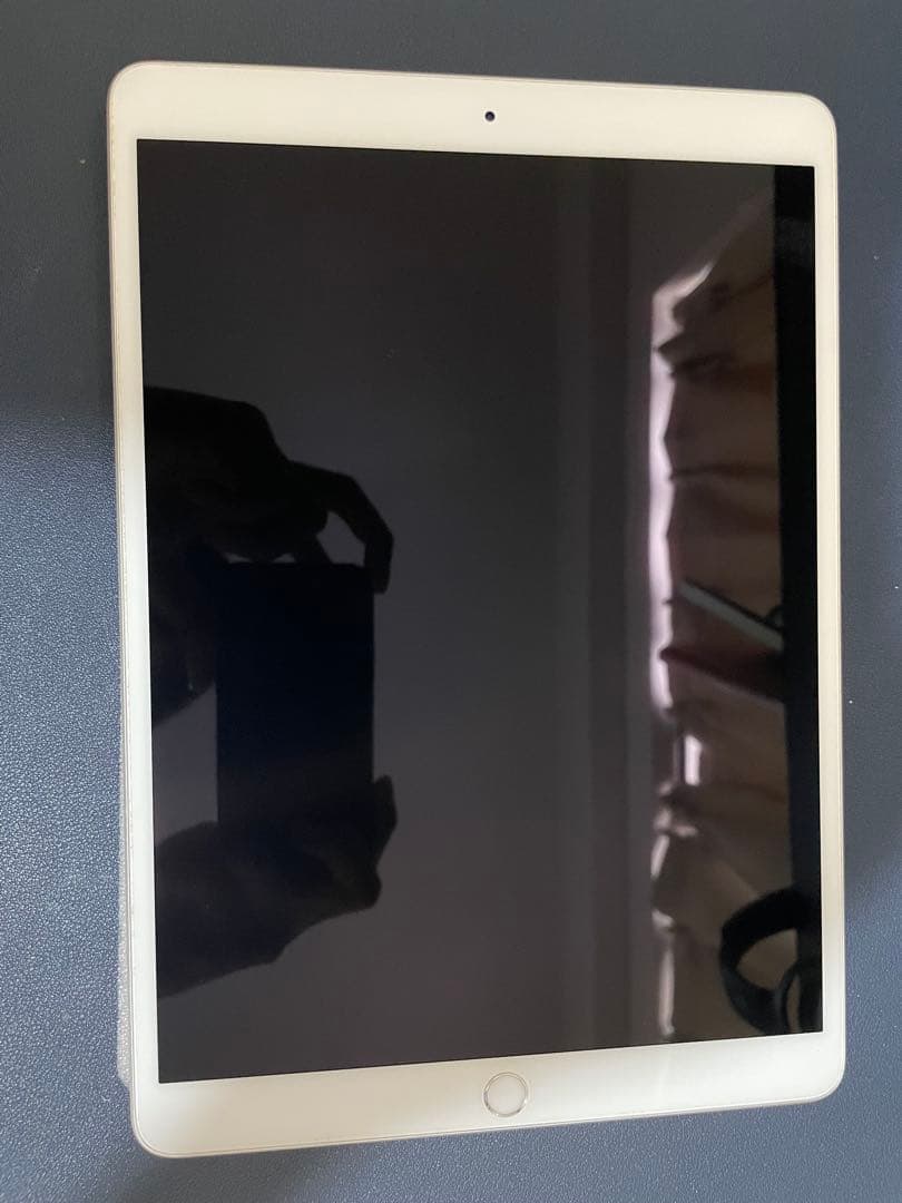 iPad Air第3世代　６４GB