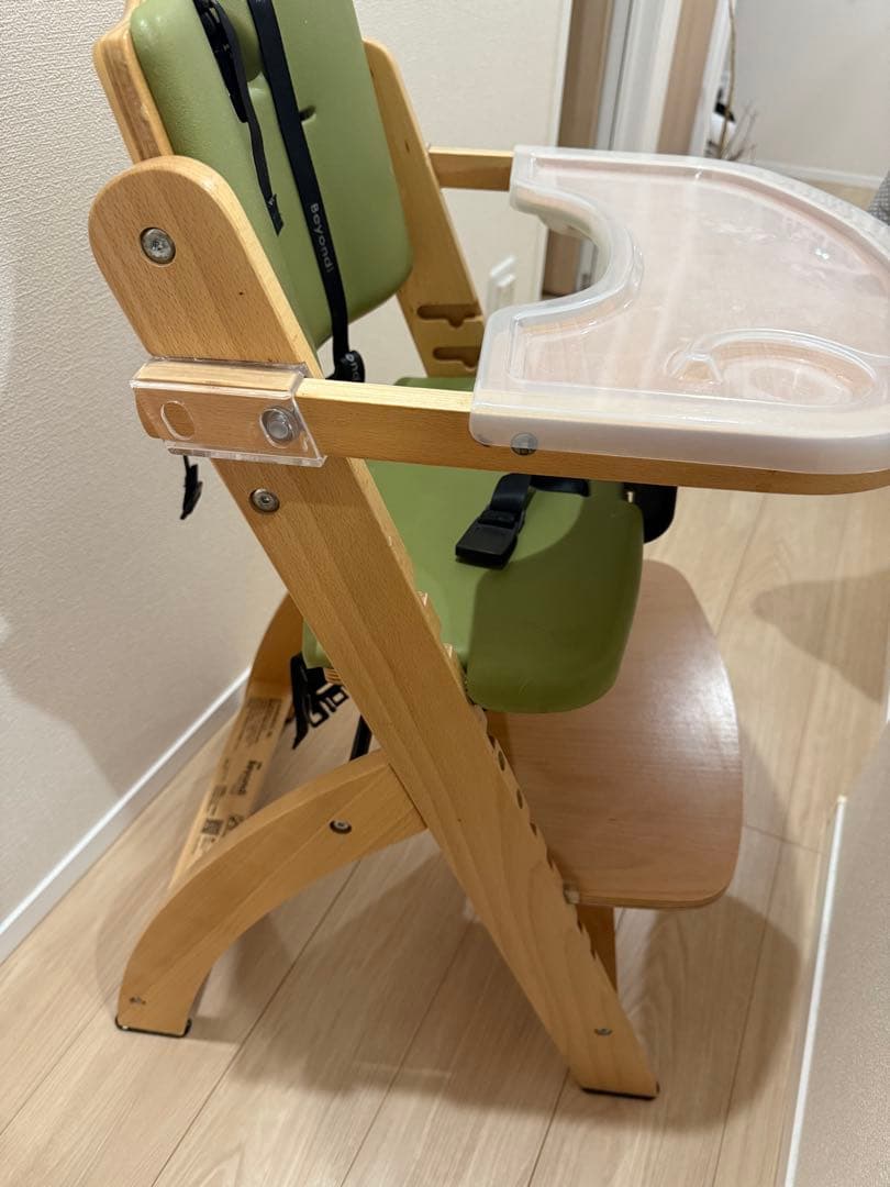 ビヨンド ジュニア ハイチェア Abiie オリーブ beyond 木製