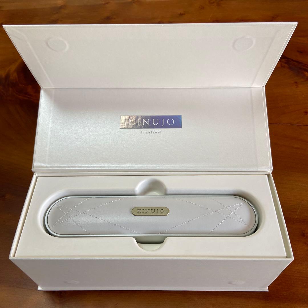 KINUJO ストレートヘアアイロン オリジナルボックス入り　コードレス
