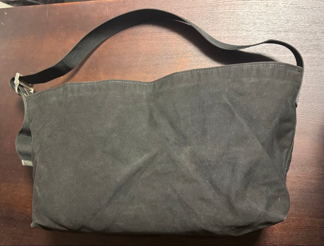 De Martini ブラック メッセンジャーバッグ