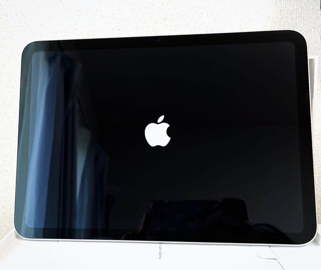 【美品】iPad 第10世代 Wi-Fi 64GB シルバー｜箱・付属品完備