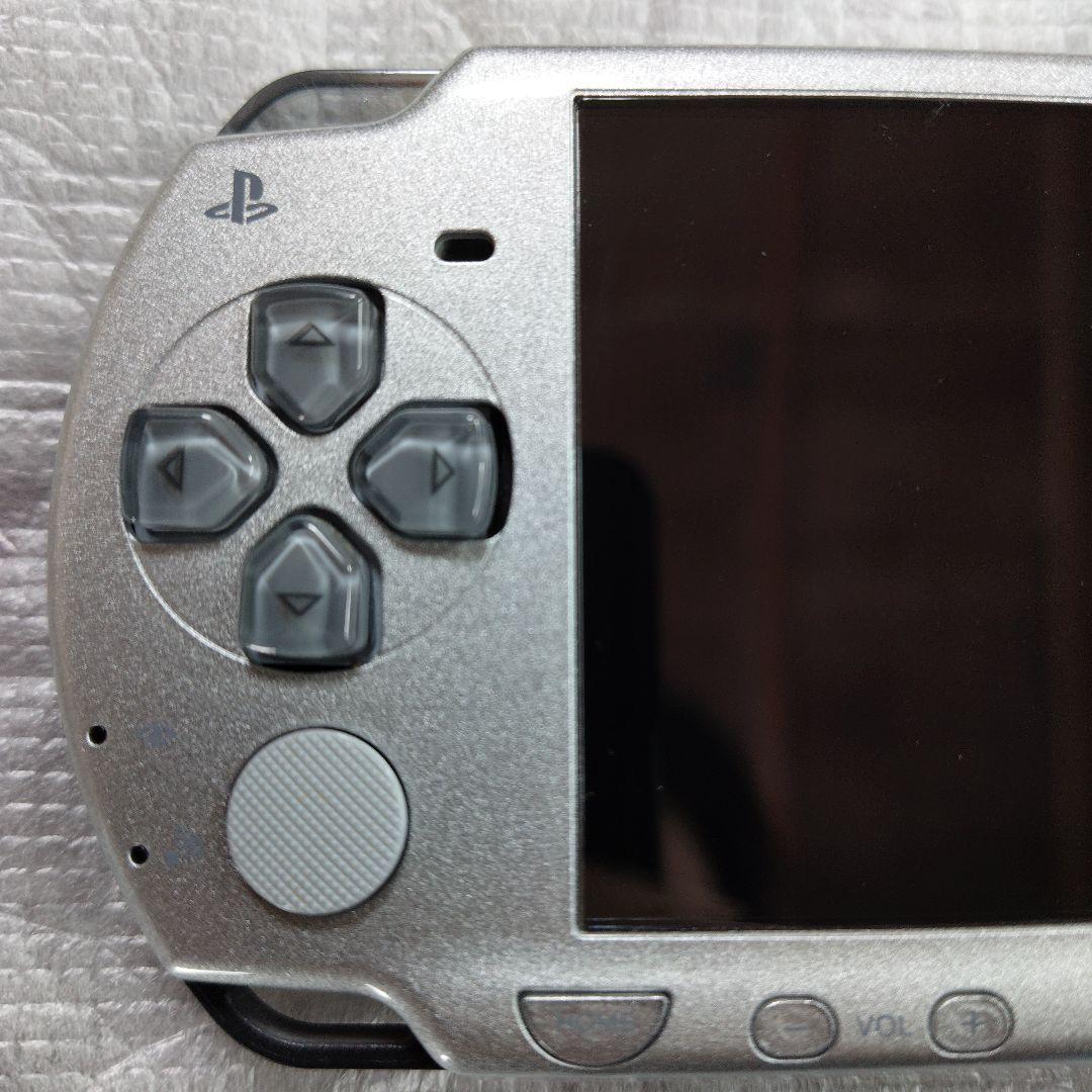 【極美品】PSP2000本体クライシスコアFF7モデル