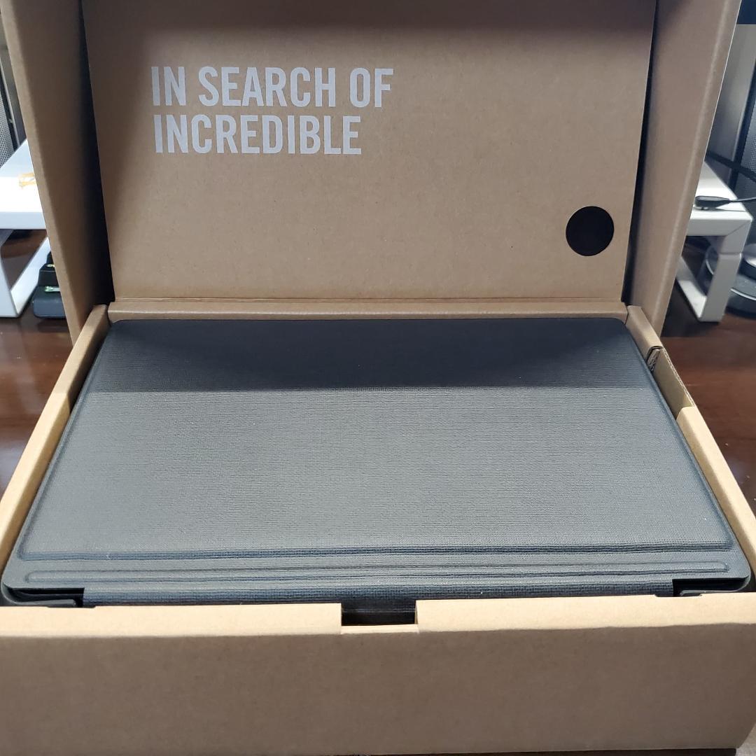 ASUS Chromebook Detachable CZ1 10.1インチ