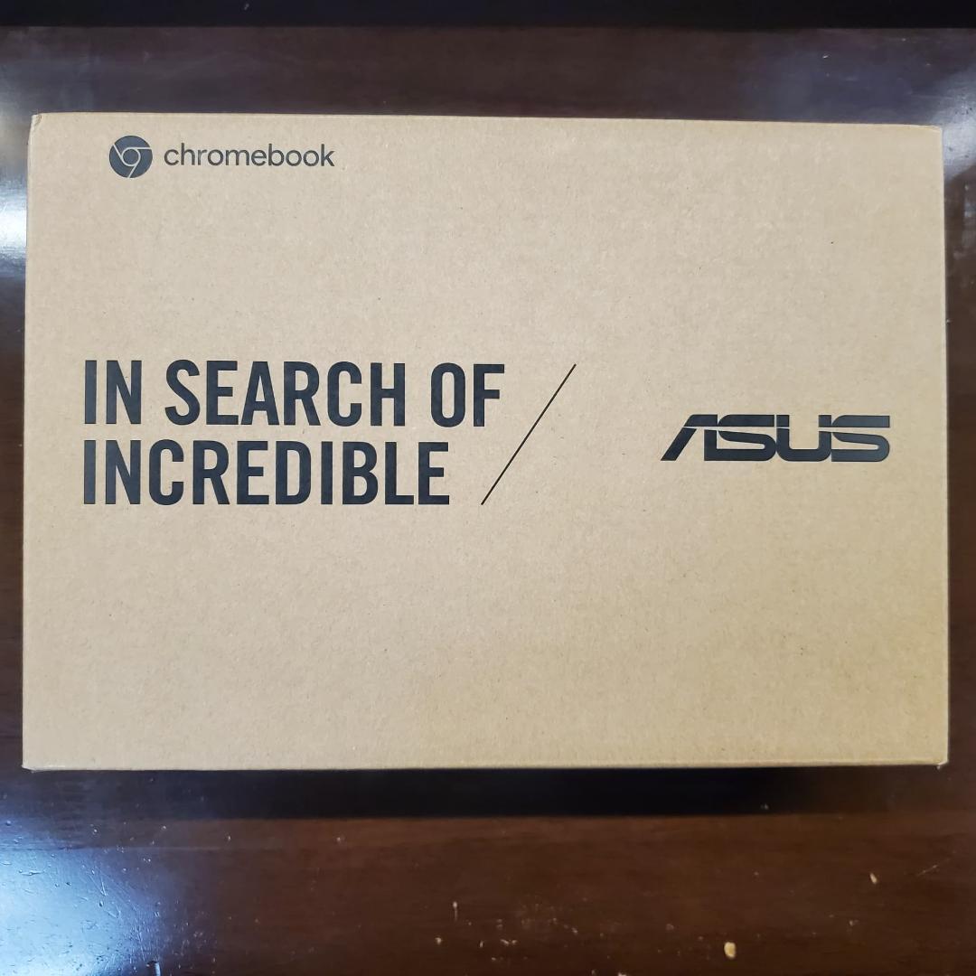 ASUS Chromebook Detachable CZ1 10.1インチ