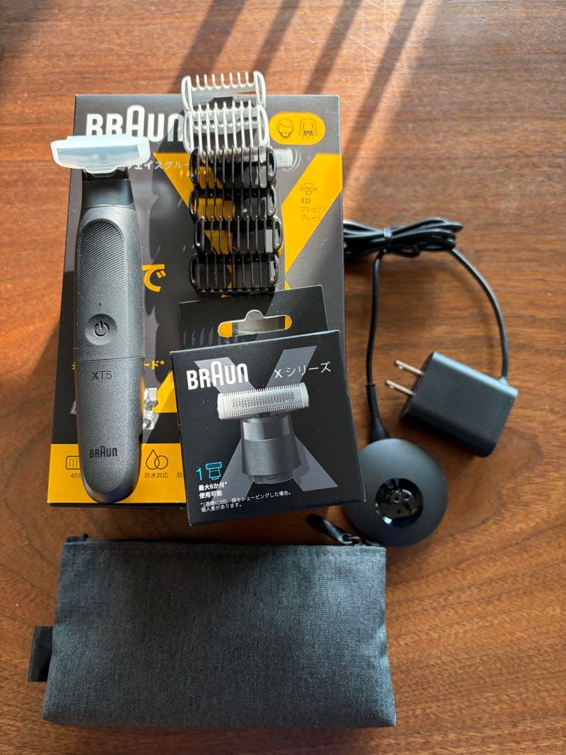 Braun ボディ＆フェイスグルーマー ブラウン　xt5300 替え刃付き