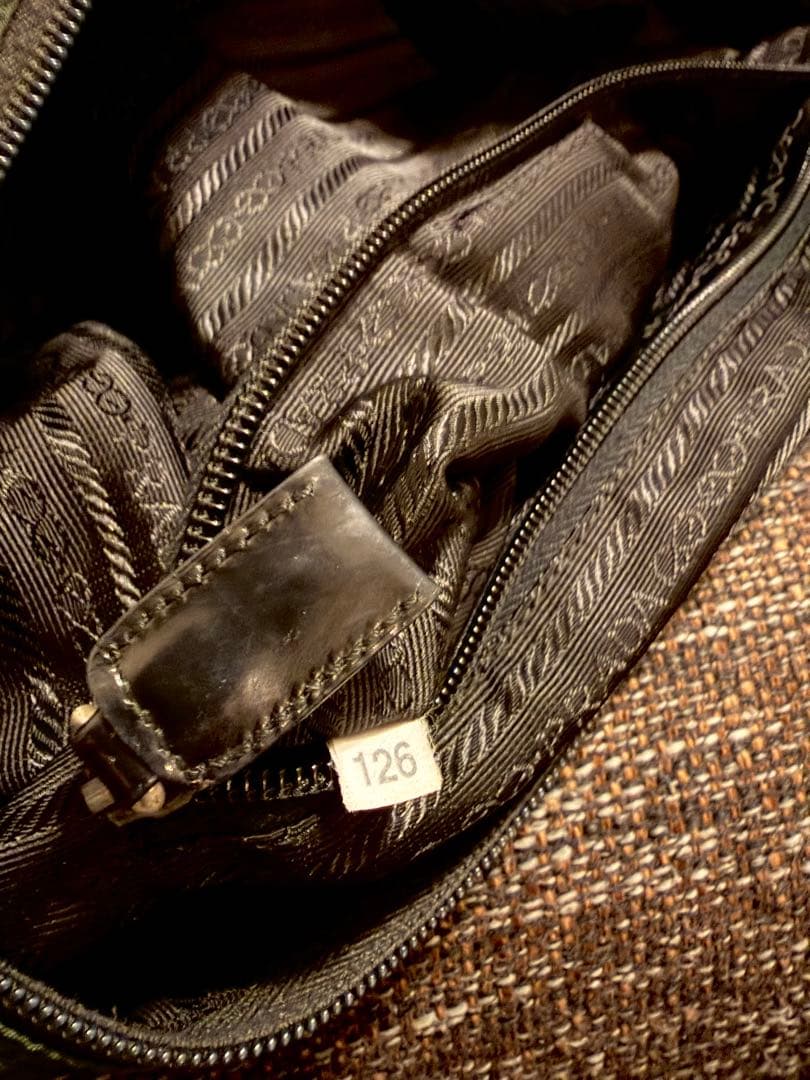 プラダ トートバッグ 三角ロゴプレート グリーン カーキ ナイロン