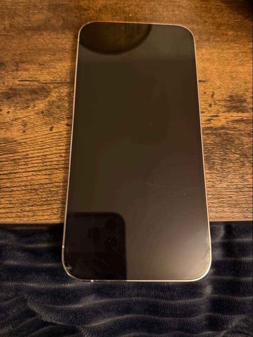 X*n様 iPhone 13 Pro Max 256GB シルバー　箱あり　割れ