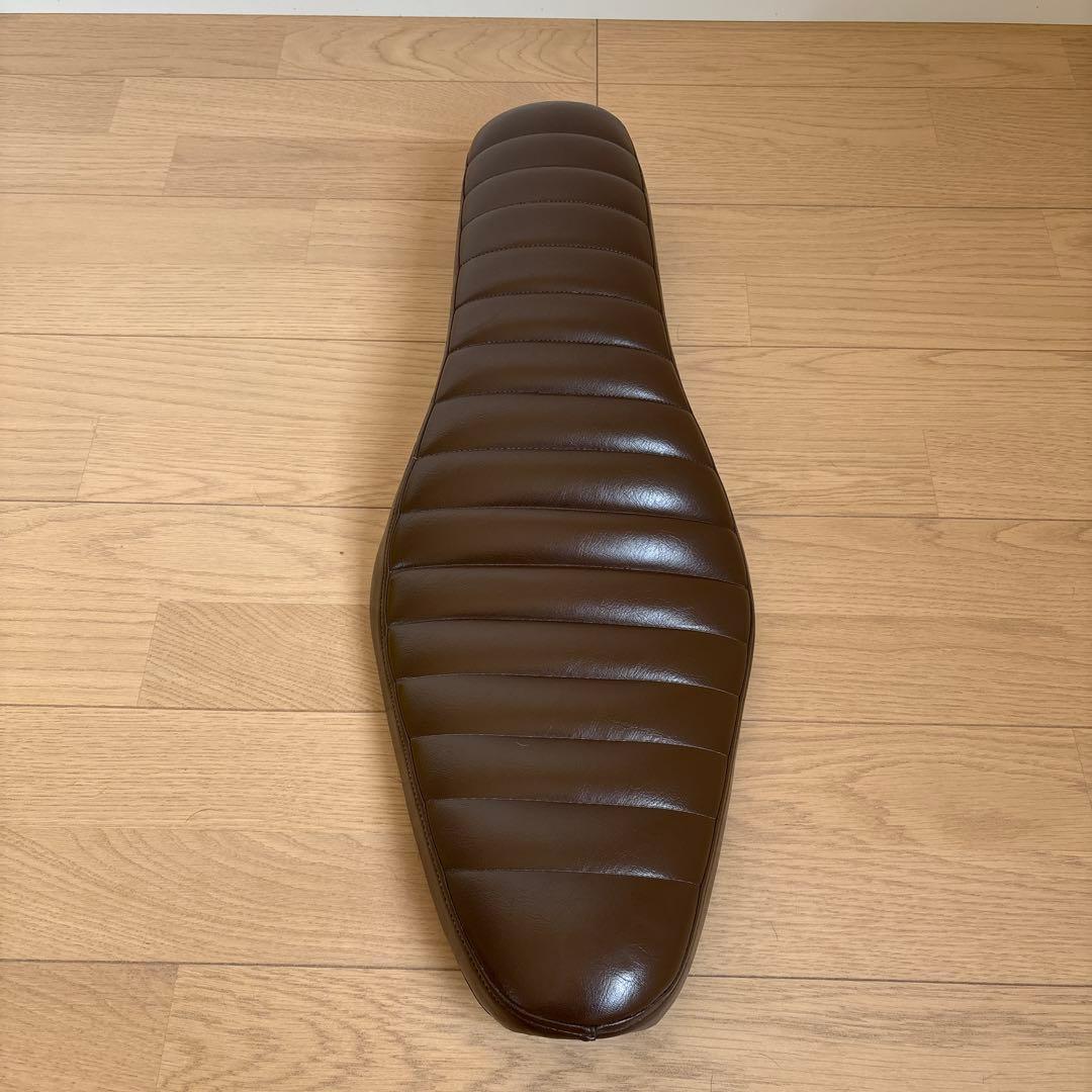 スポーツスター　シート