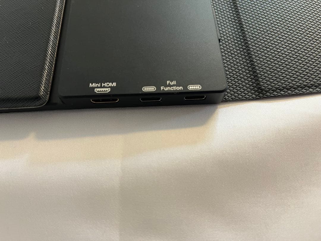 モバイルモニター 15.6インチ InnoView