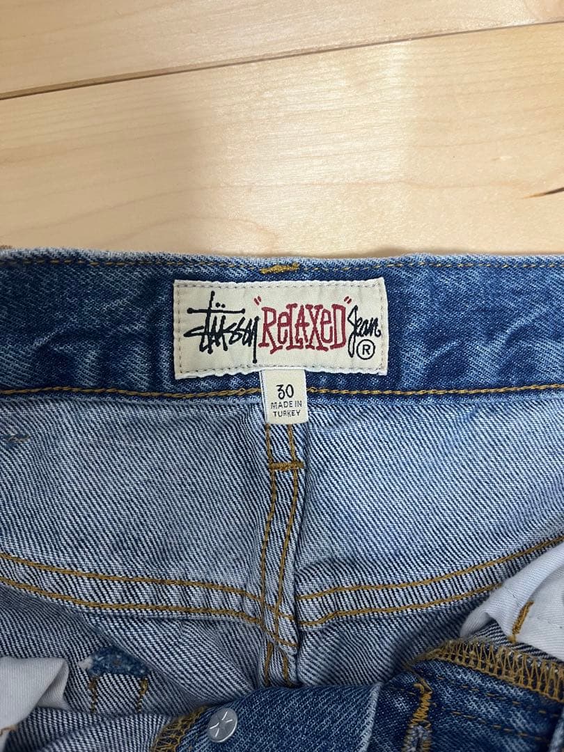 Stüssy ワイドレッグ デニムパンツ