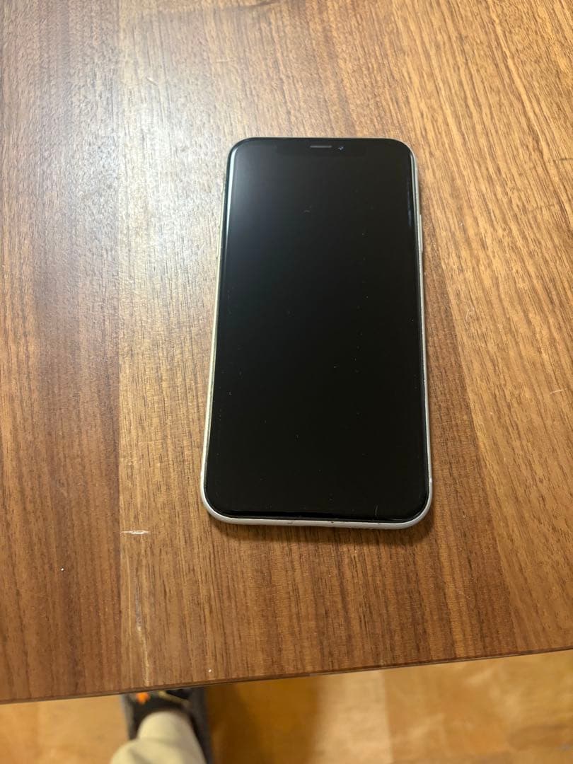 m*i様 Apple iPhone XR ホワイト 本体