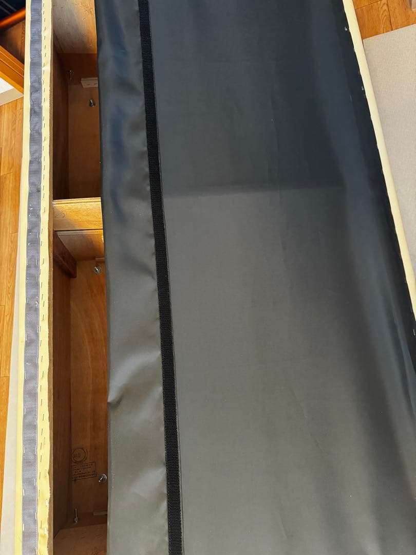 【8/24大幅値下げ】MIYATA asahikawa クリーム色ソファ