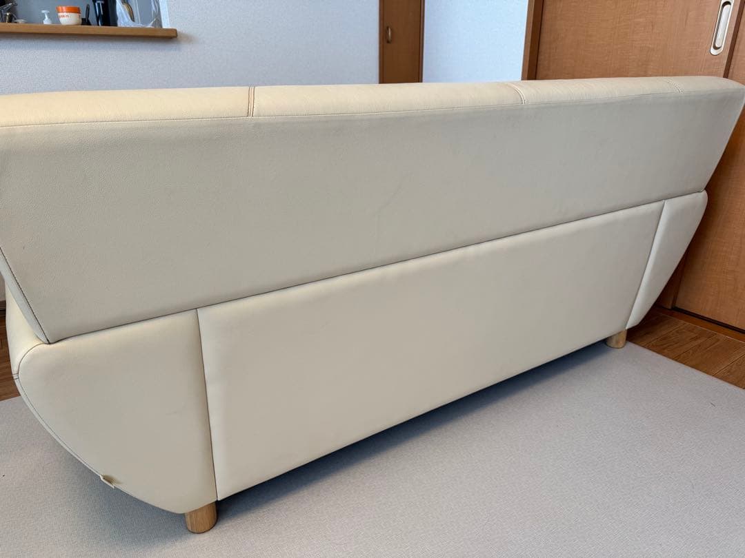 【8/24大幅値下げ】MIYATA asahikawa クリーム色ソファ