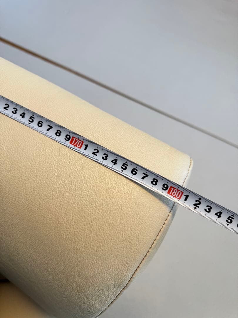 【8/24大幅値下げ】MIYATA asahikawa クリーム色ソファ