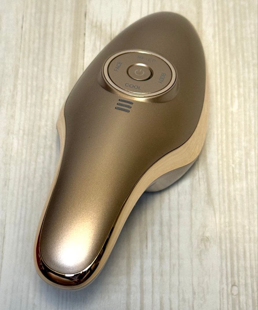 IKKOプロデュース MEラボンエクラ 美顔器 ECL-01 フェイスケア