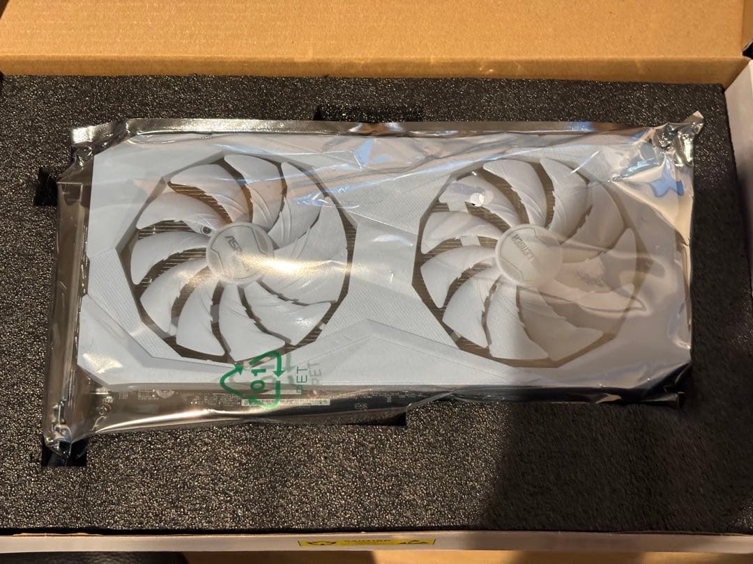 ASRock Radeon RX 6600 8GB ホワイト