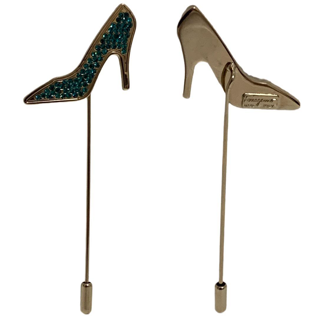 Farragamo VINTAGE ITALY製 パンプスデザイン ピンブローチ