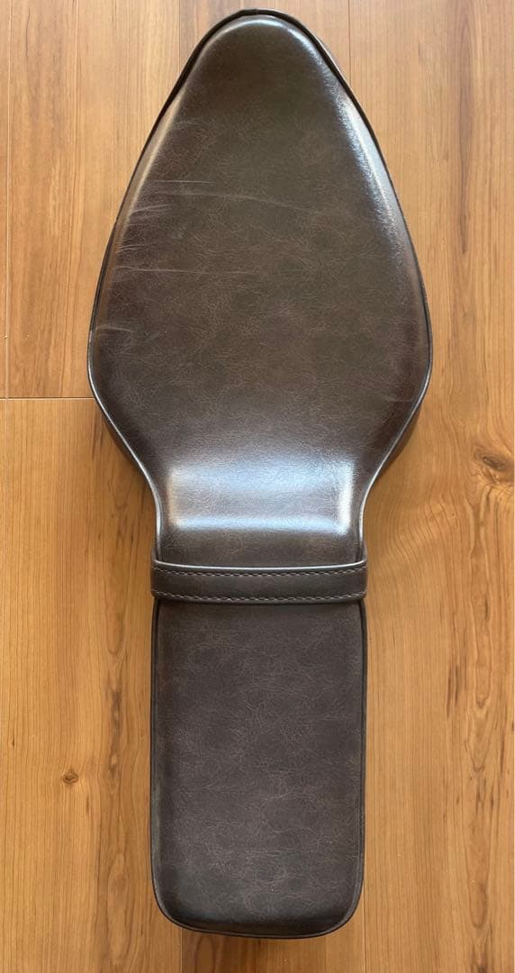 y*4様 HDスポーツスター　カスタムシートK&H製