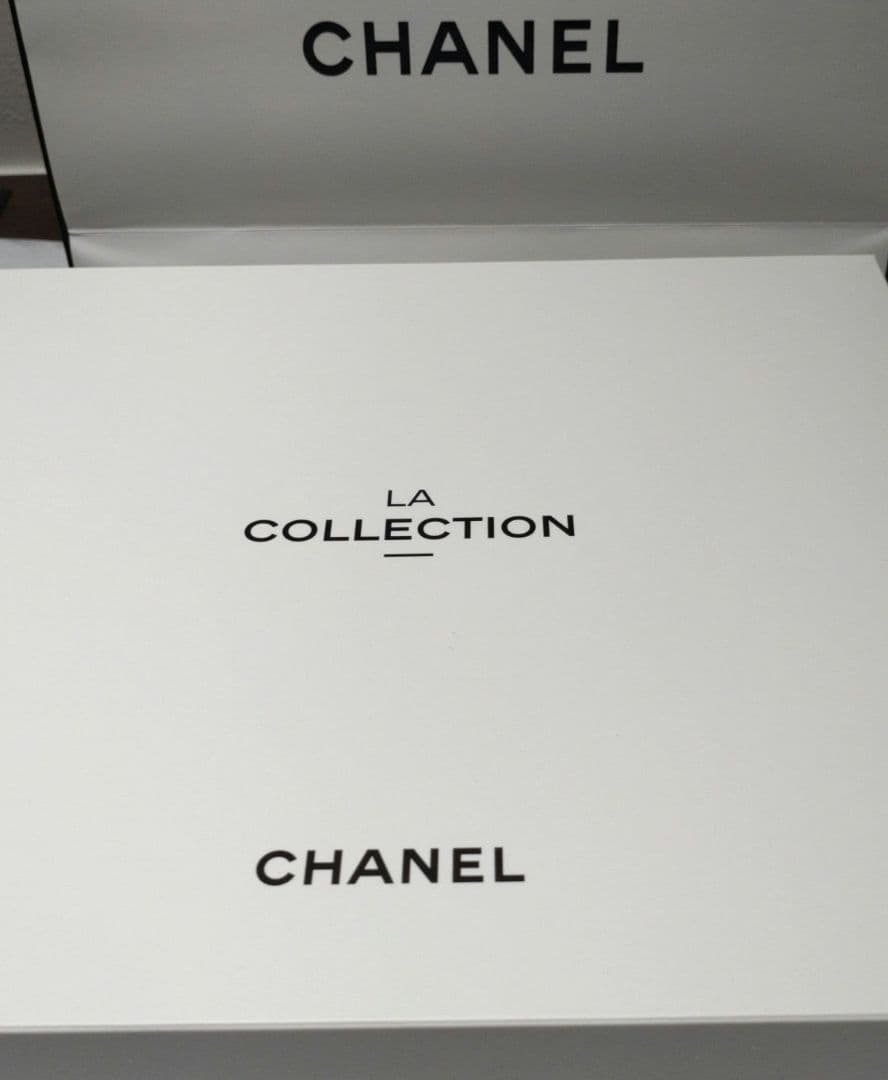 【CHANEL】ラコレクションギフト ビューティーBOX（白い巾着ポーチ付）