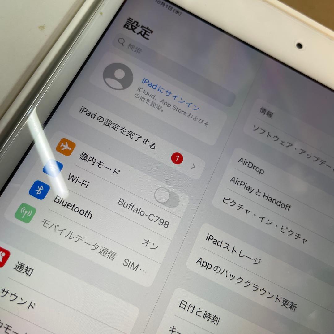 Apple iPad mini 4. 16 GB SIM フリー 初期化済み