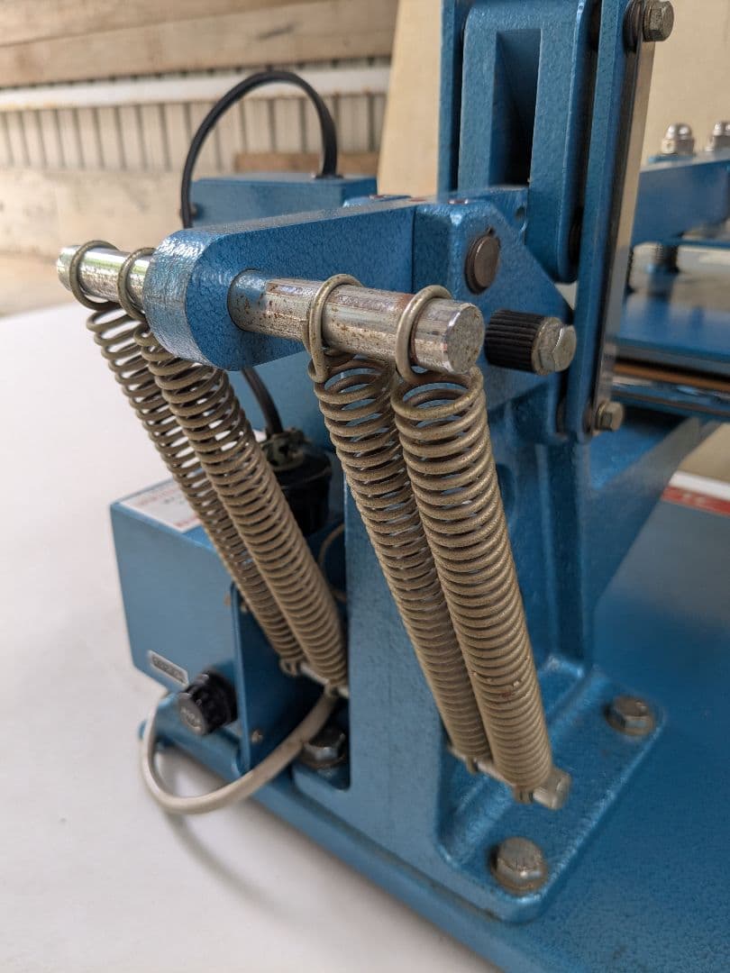 宝来社 ハリロンプレッサー HP-1000☆熱転写ヒートプレス機☆アイロンプレス