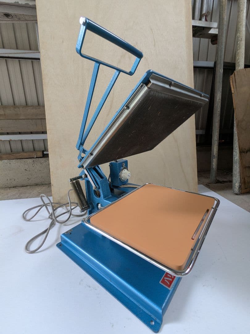 宝来社 ハリロンプレッサー HP-1000☆熱転写ヒートプレス機☆アイロンプレス