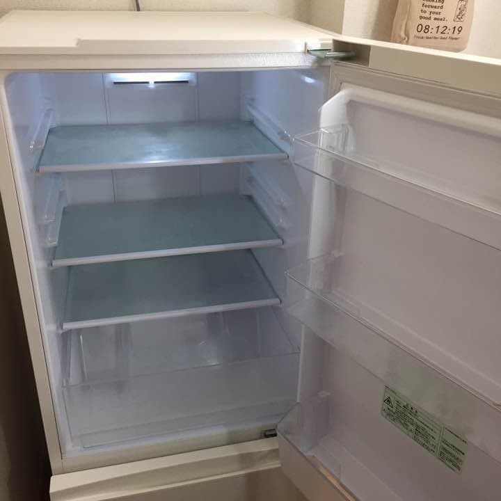 買って1ヶ月のほぼ新品の冷蔵庫