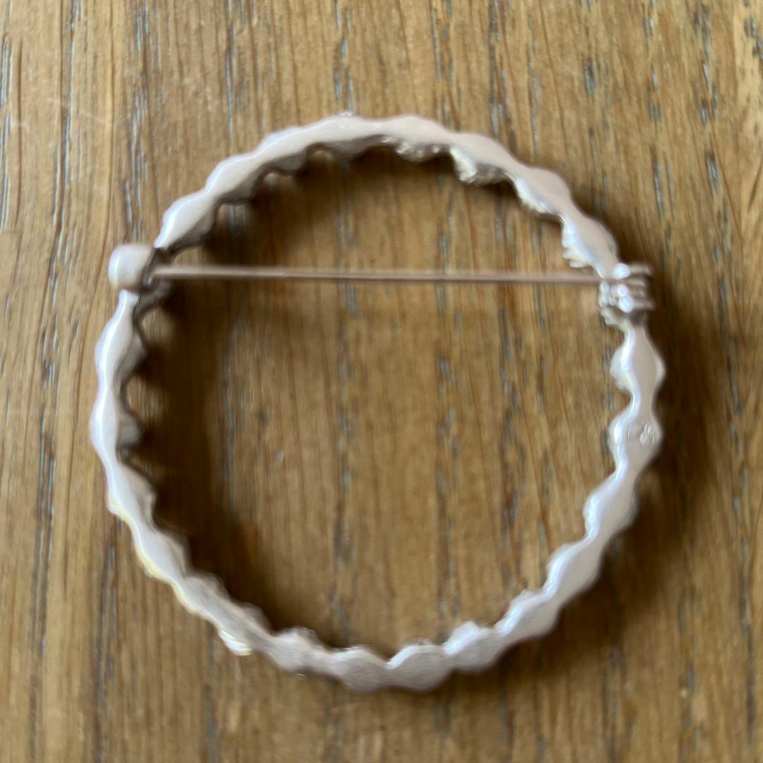 ミナペルホネン　タンバリンブローチ　シルバー