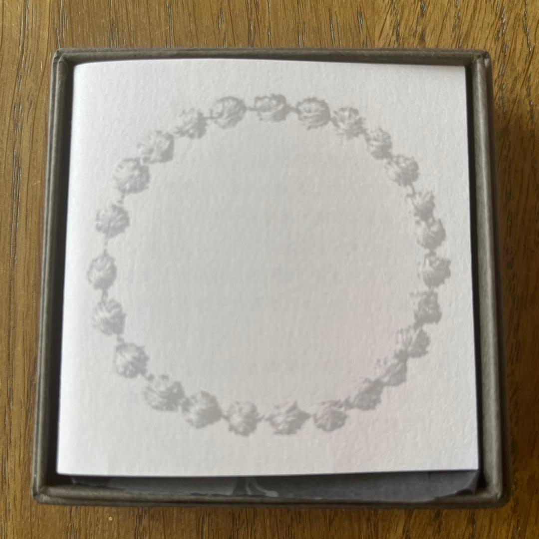 ミナペルホネン　タンバリンブローチ　シルバー