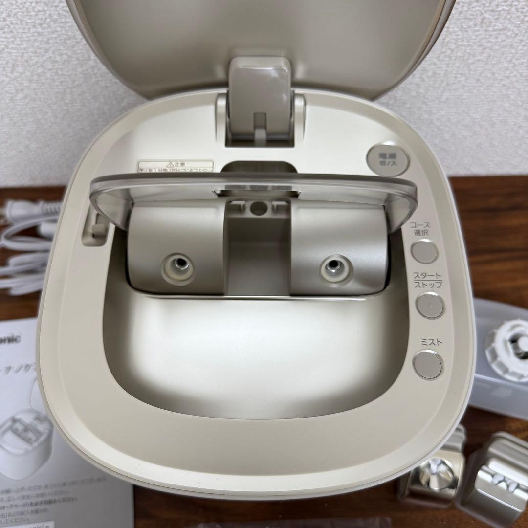 Panasonic スチーマー　ナノケア