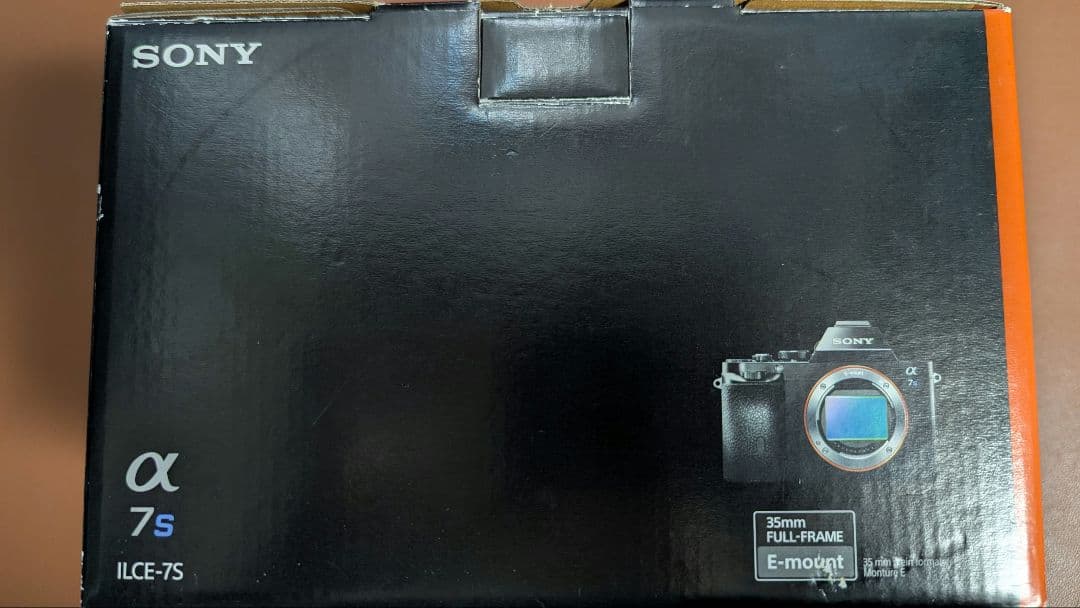 SONY α7S ILCE-7Sミラーレス一眼カメラ 本体と付属品