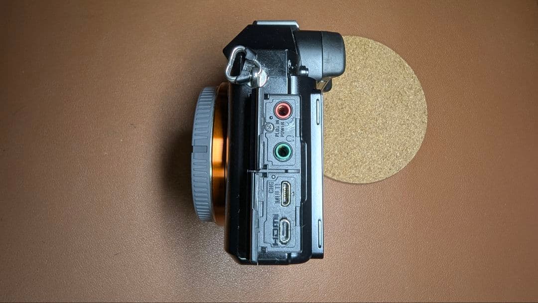 SONY α7S ILCE-7Sミラーレス一眼カメラ 本体と付属品