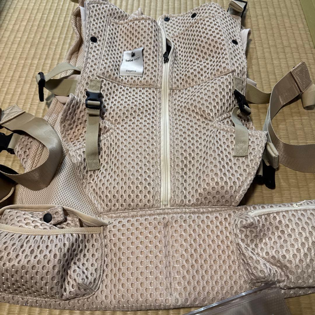 bebe swan べべスワン　抱っこ紐　サンドベージュ
