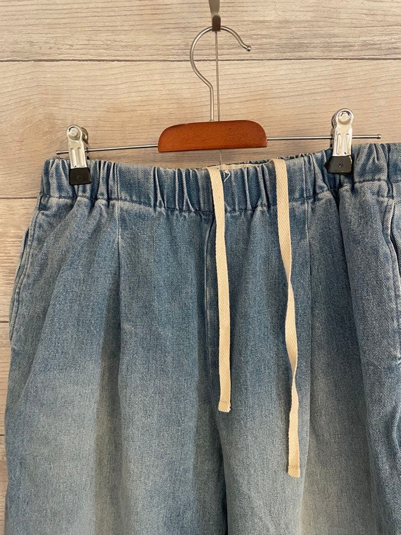 平日値下げかぐれ　フィードデニムイージーパンツ　新品　kagure